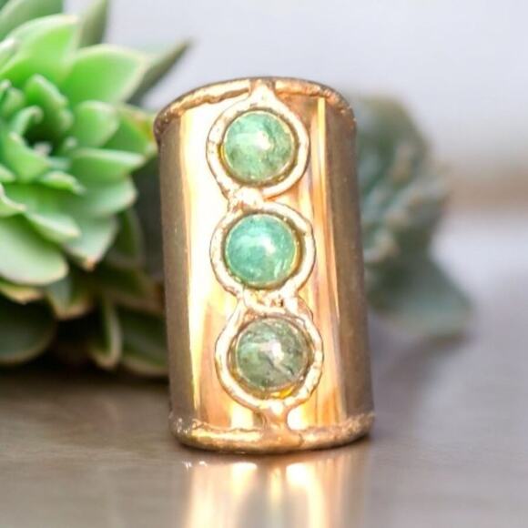 From St Xavier Kate Ring Rose Gold Tone/Green Gem Stone Carbochon NWT RE3386U - Picture 1 of 9